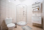 Image 21 - 